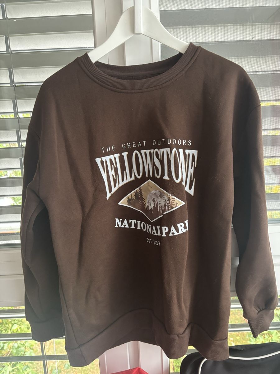 Pullover & Sweatshirts: Yellowstone Pullover – Gebraucht aus Arbon von Ursula_566