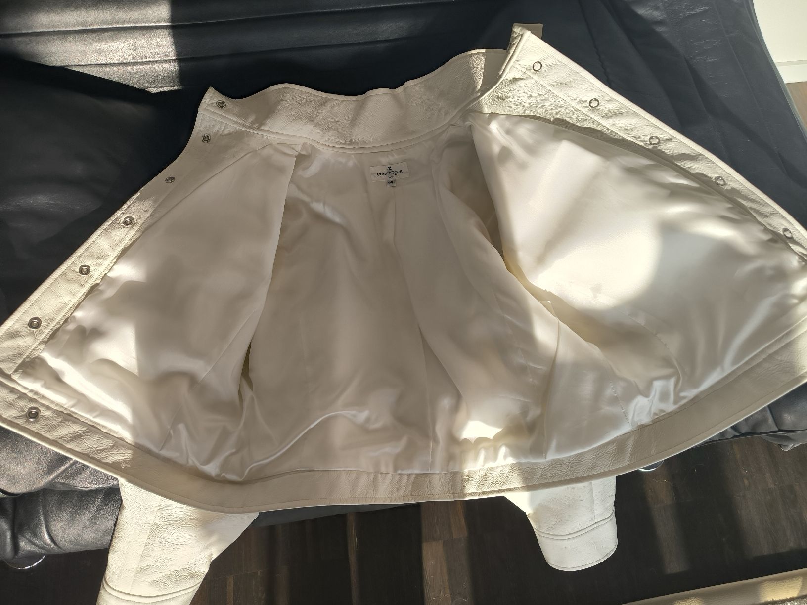Giacche: Courrèges Paris Vinyl Jacket, Size 44 – Nuovo (secondo la descrizione) da Zug venduto da LindaManga 3