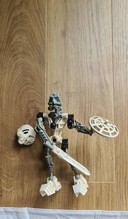 Giocattoli: lego bionicle  – Usato da Clarens venduto da ath_c6xs