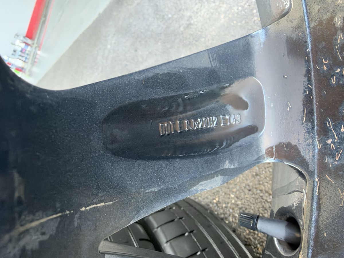 Volkswagen Pneumatici & Ruote complete: Amarok Felgen – Usato da Herznach venduto da Meritonhoxhaj 9