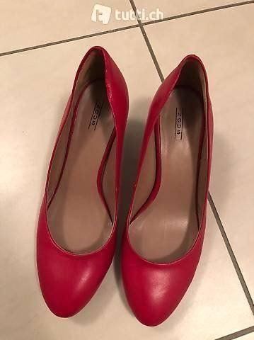 Damenschuhe: rote Pumps – Gebraucht aus Rheineck von Princessaitaliana