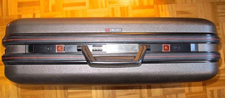 Delsey Hartschalen Rollkoffer - abschliessbar