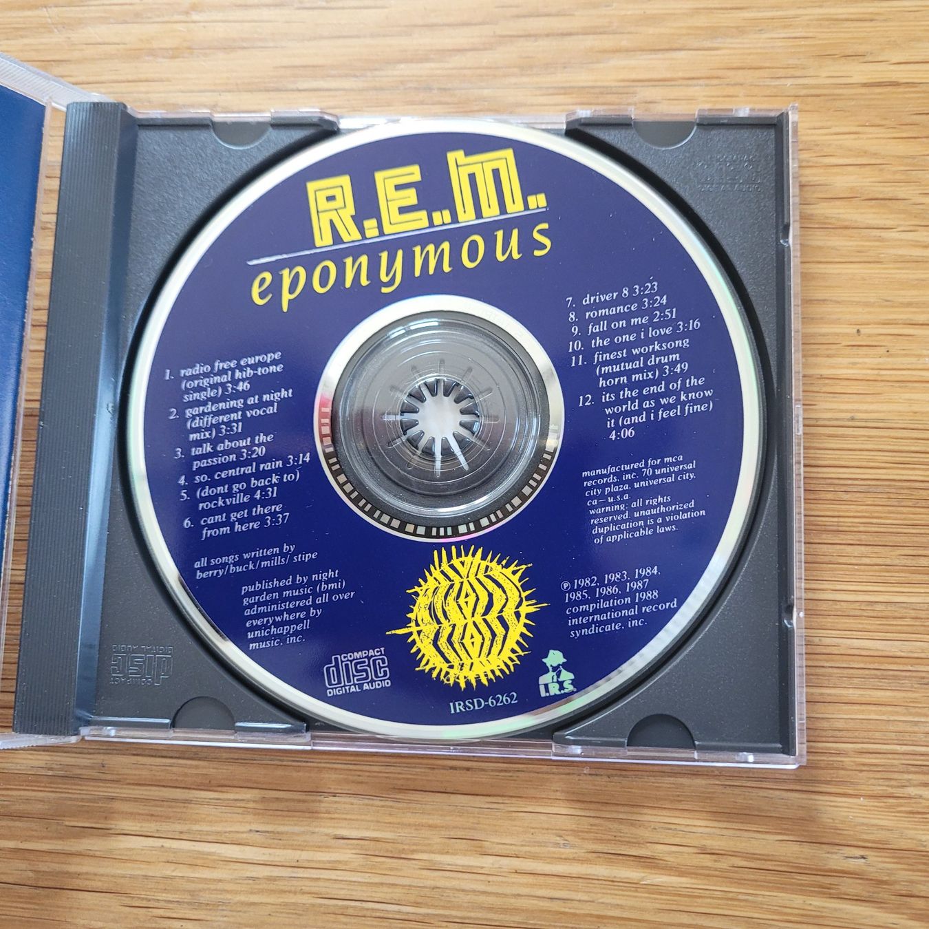 CDs: CD REM Eponymous – D'occasion à Biel/Bienne par Destockweb 1