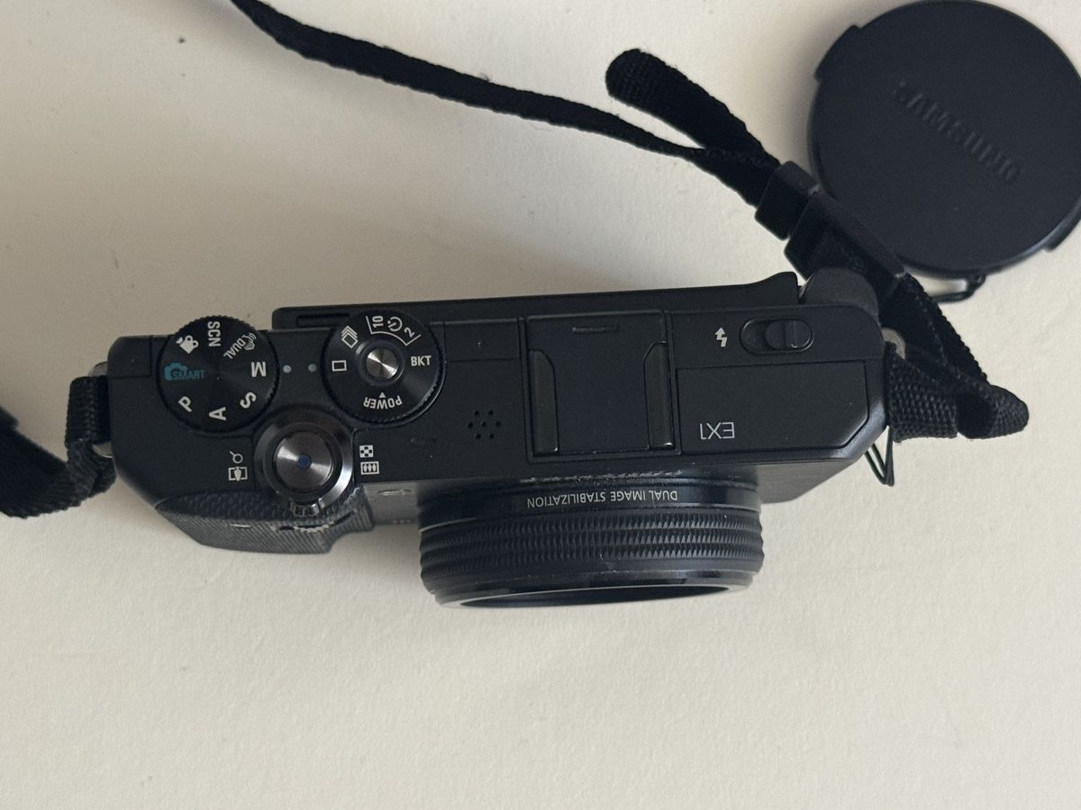 Samsung Fotocamera: Samsung Ex1 Kompaktkamera F1.8 – Usato da Brugg AG venduto da 50sven 2