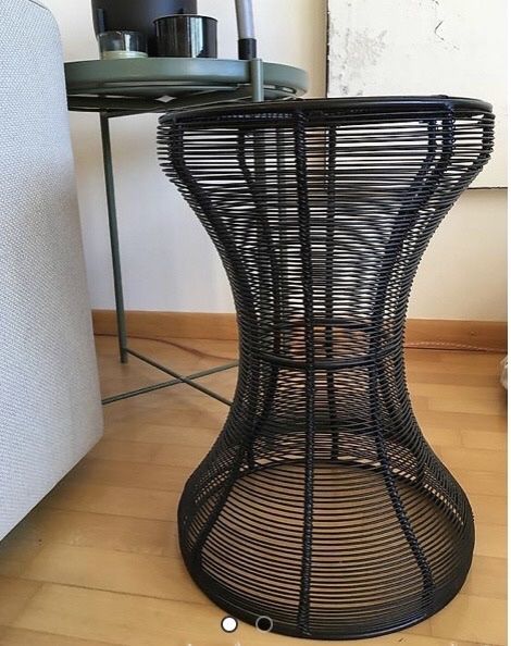 Sgabelli: WIRE Beistell-Tisch / Hocker schwarz – Usato da Bennau venduto da Fury3