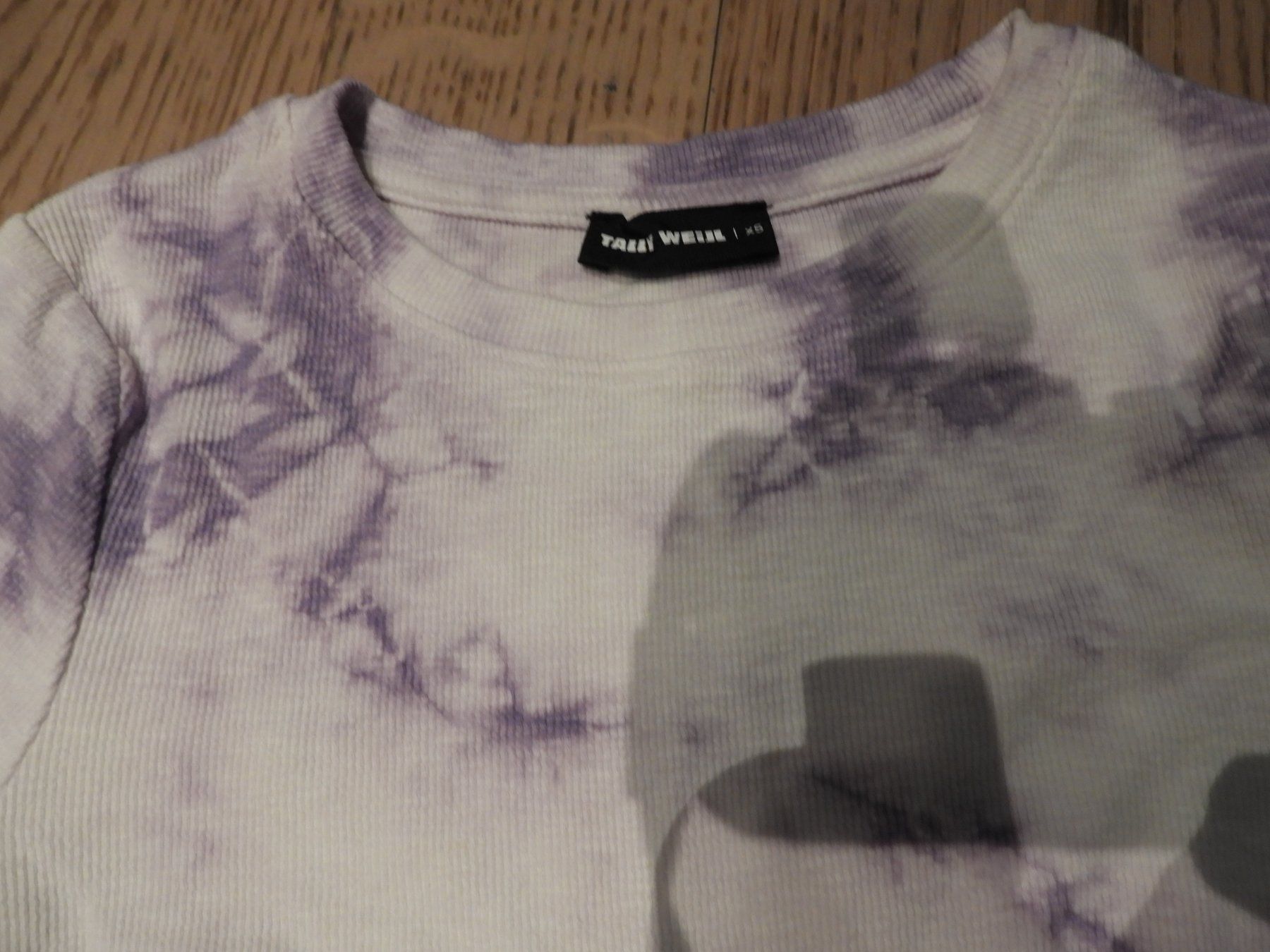 Tally Weijl Camicette, T-shirt & Top: Crop Top im Batik-Look Grösse XS – Usato da Hergiswil NW venduto da Noema2006 1
