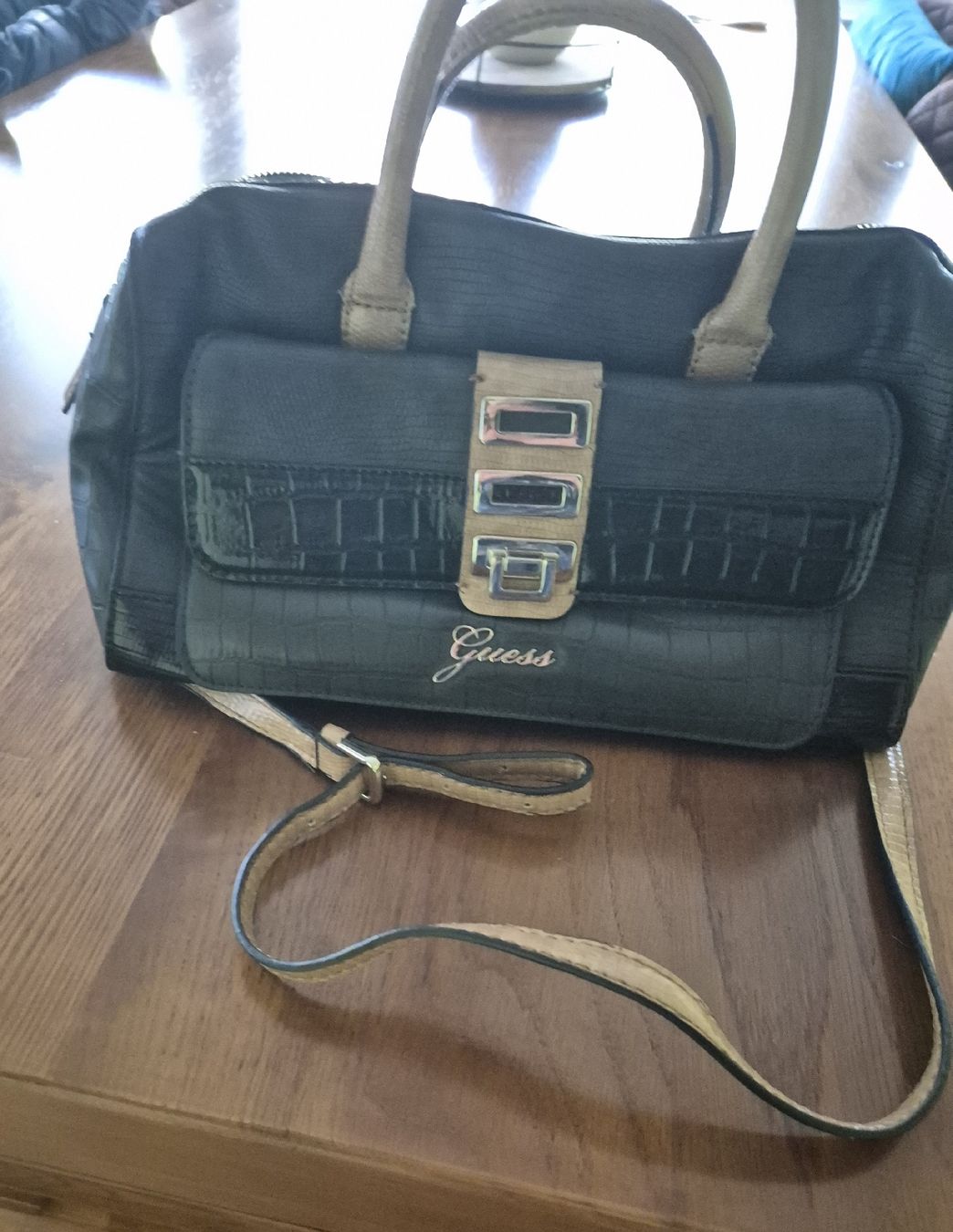 Guess Borse da donna: guess – Usato da Widen venduto da mar_sw8b