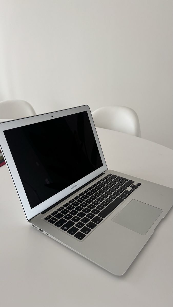 Apple Notebook: MacBook Air 13, 2017 – Usato da Wädenswil venduto da eleganza01