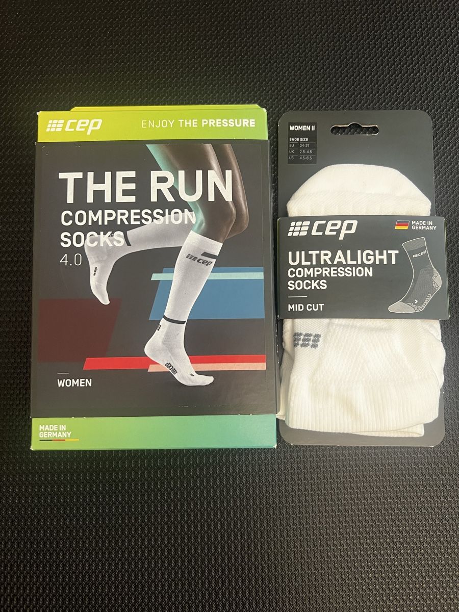Chaussettes: Damen CEP Laufsocken Bundle – Neuf avec emballage d'origine à Obfelden par running_mike