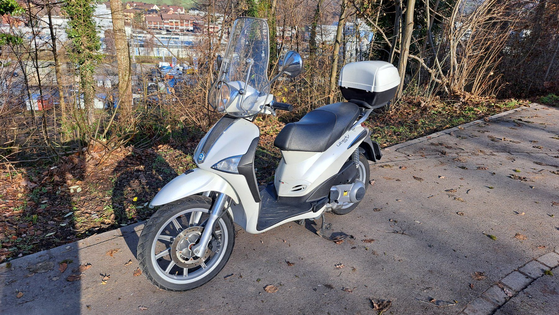 Piaggio Scooters: Roller Piaggio Liberty 125 4-T – Gebraucht aus Kloten von Sutti67 1