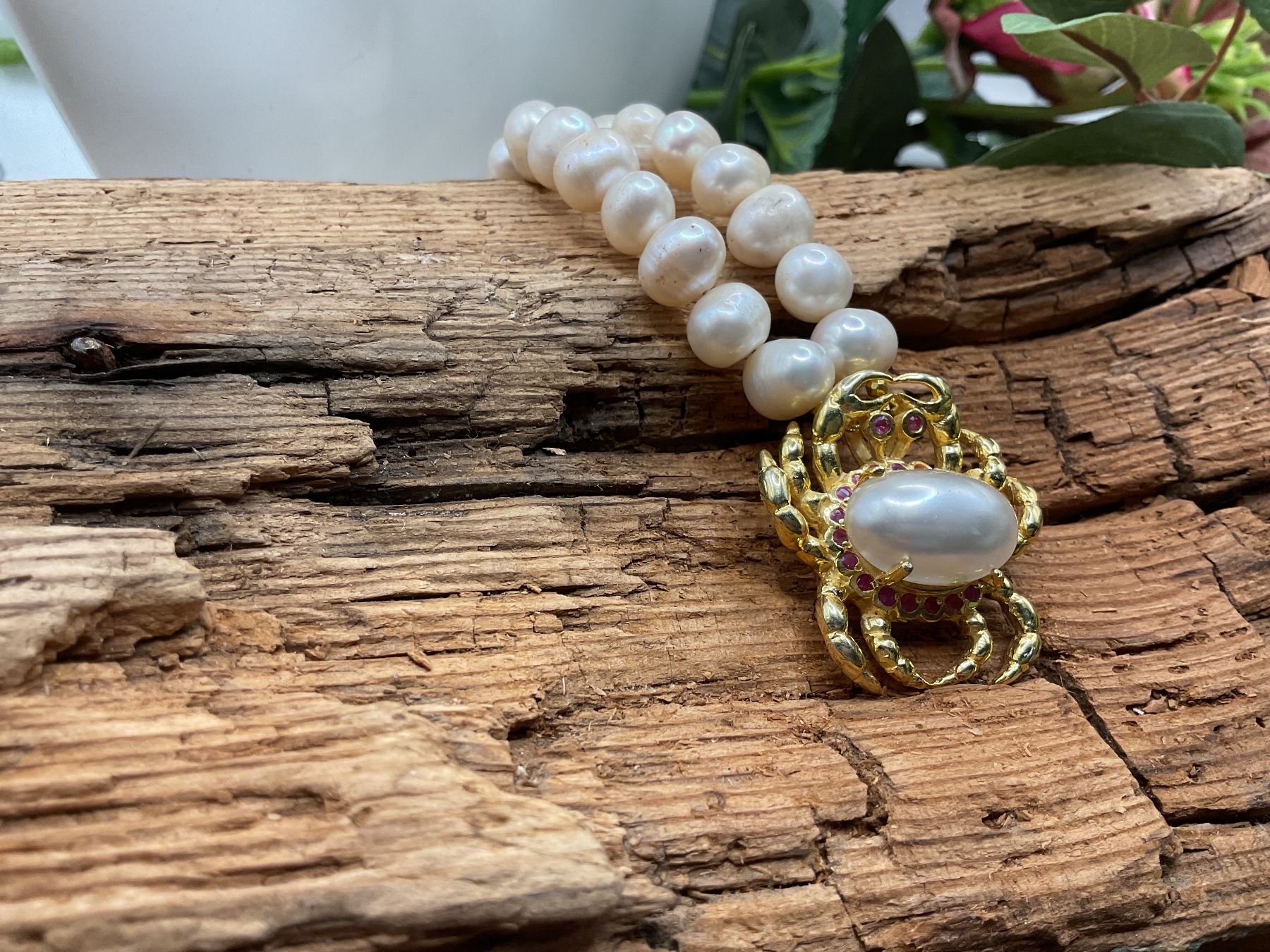 Catenine: Aussergewöhnliches Perlen Collier mit einer Silber Krabbe – Nuovo (secondo la descrizione) da Luzern venduto da S.Kern01 1