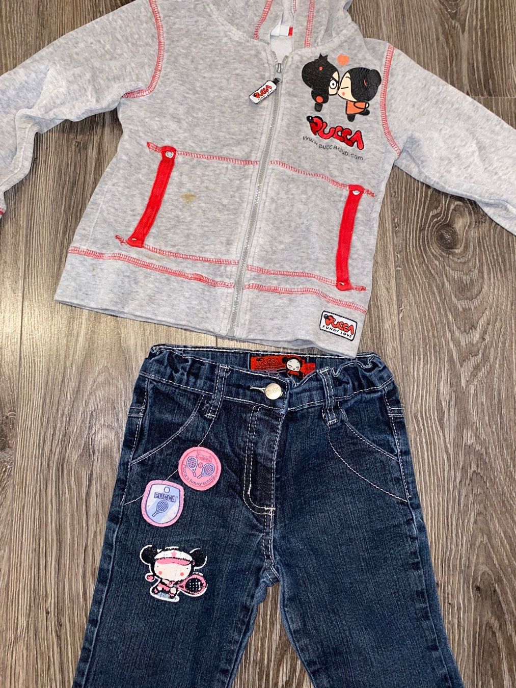 Lotti & Set di vestiti: Ensemble Pucca T 104 – Usato da Chermignon-Bas venduto da mioumiou34 1