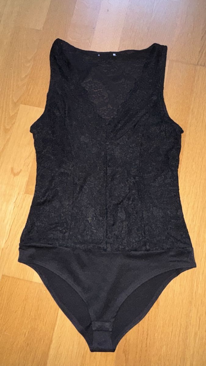 Sonstige Unterwäsche: Body schwarz 38 – Gebraucht aus Gümligen von morticiaaddams