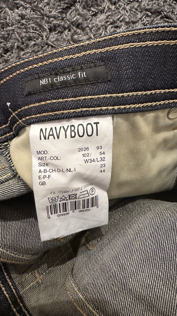 Navyboot Pantaloni: Herren Shorts NAVYBOOT W34/L32 dunkelblau  – Usato da Ettingen venduto da slg_4107 3