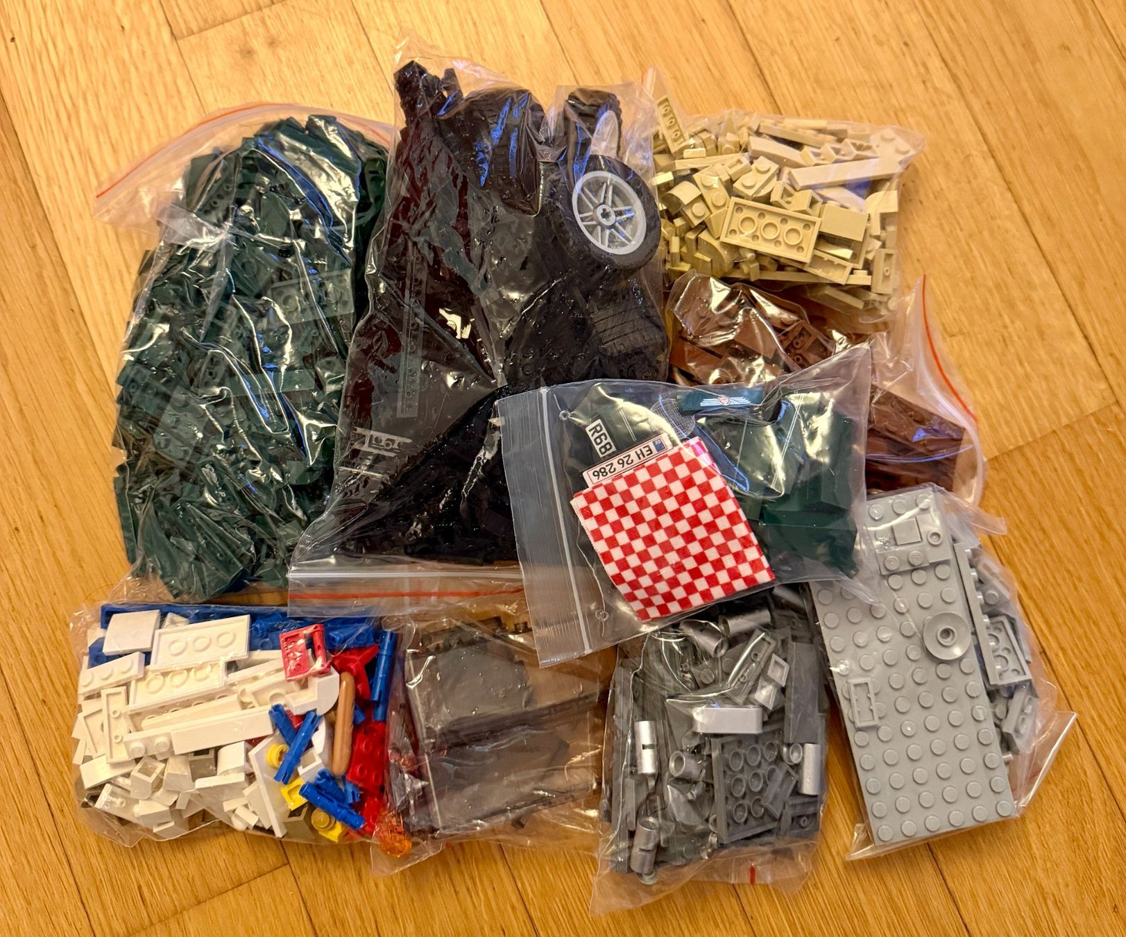 Lego Kit di costruzioni: Lego Creator Expert 10242 - MINI Cooper – Usato da Höri venduto da PSMarinho 4