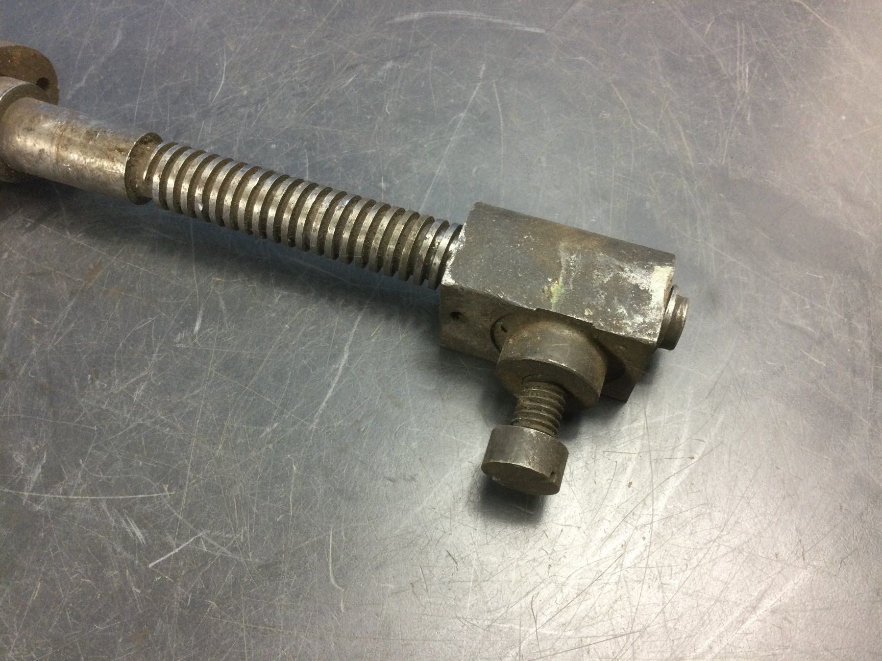 Werkzeuge: Gebrauchte Spindel mit Skala von Drehbank oder ändlich – Gebraucht aus Wangen SZ von kuriosum12 6