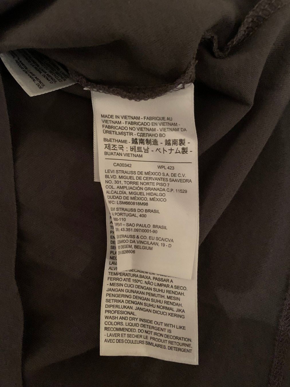 Levi's T-Shirts: LEVIS T shirt Grau Grösse S – Gebraucht aus Sementina von RiccardoCo 2