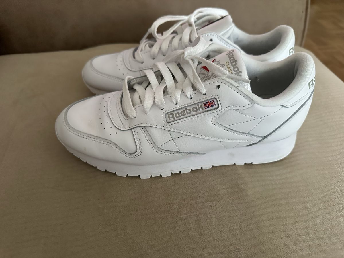 Reebok Scarpe da donna: Reebok Classic Gr 39 – Usato da Winterthur venduto da 130404