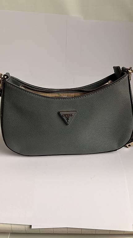 Borse da donna: Guess shoulderbag/ Handtasche – Usato da Basel venduto da kis_g8bg 1