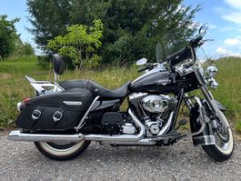 HARLEY-DAVIDSON FLHRC Road King Classic 103 ABS