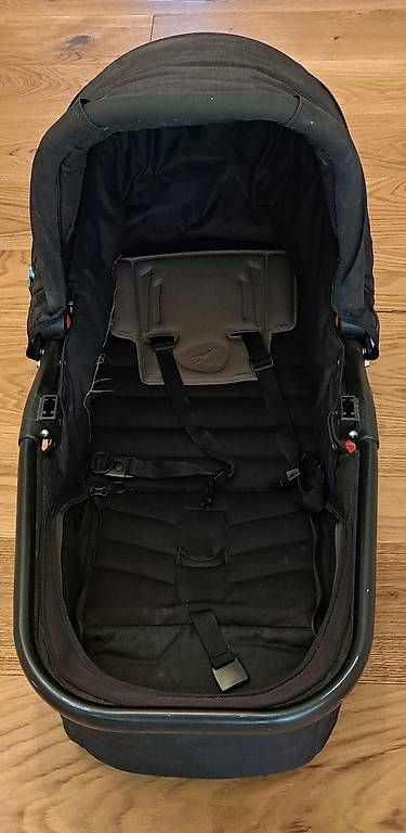 TFK Poussette: Tfk Multi-X Wanne inkl. Adapter – D'occasion à Gurzelen par Nikita015 2