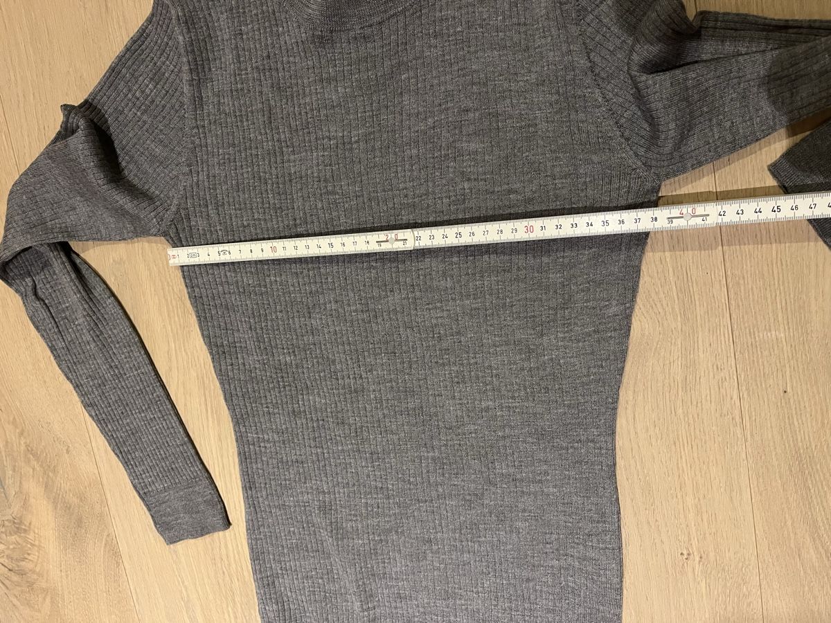 Maglioni & Felpe: Grauer Strickpullover aus Schurwolle und Seide, Gr. L – Usato da Schönenberg ZH venduto da mobalux1 5
