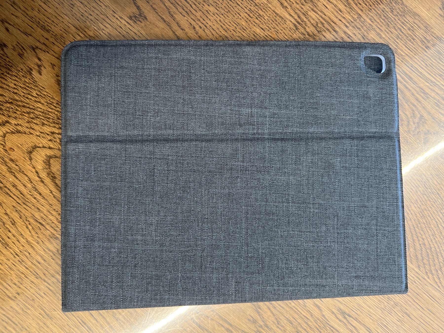 Covers & Borse: Schutzhülle Tablet Grau gebraucht – Usato da Toffen venduto da ann_l58m 3