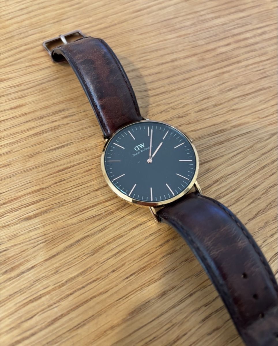 Daniel Wellington Orologi: Daniel Wellington Armbanduhr – Usato da Bern venduto da Zentro 1