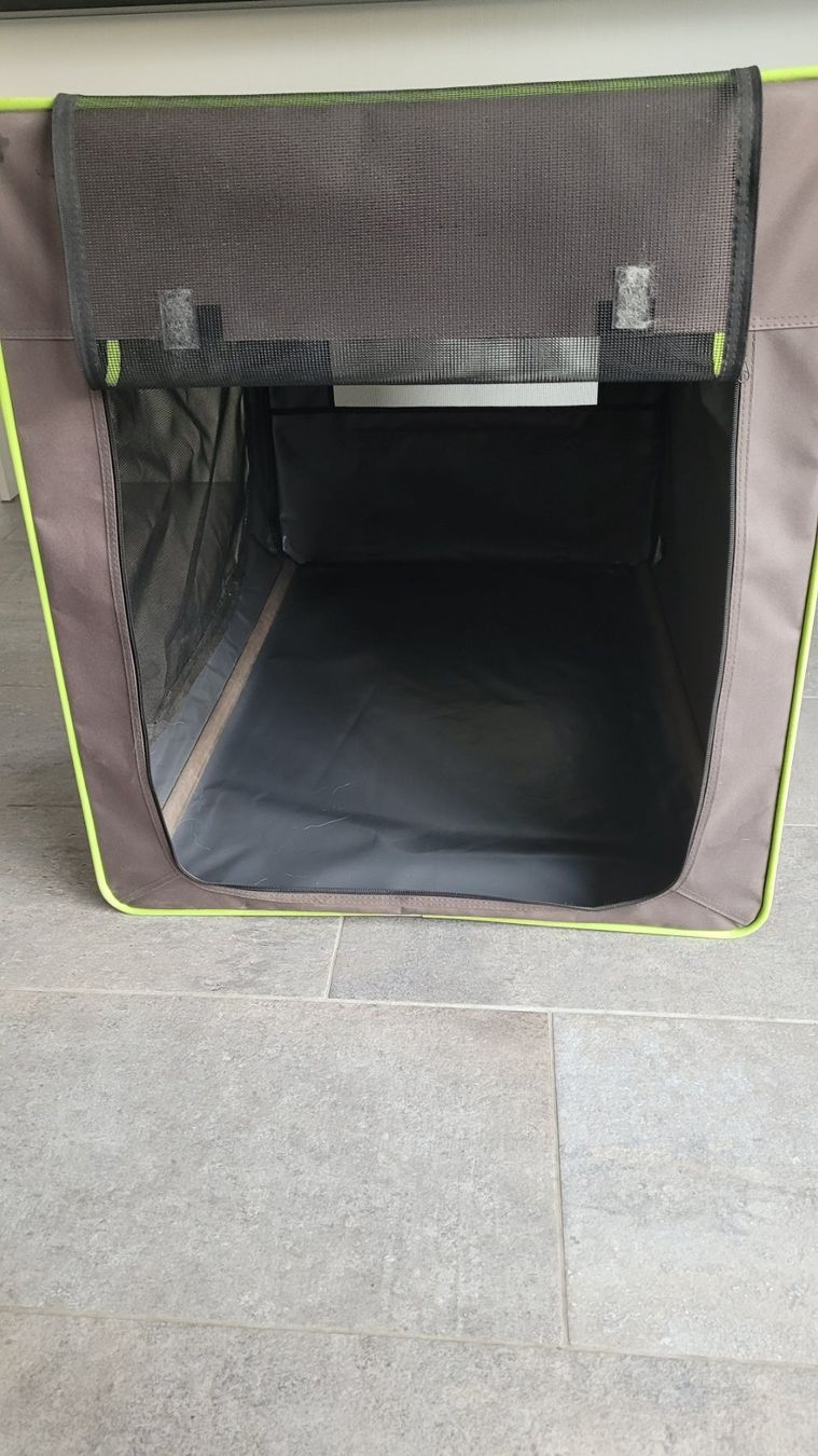 Liege- & Schlafplätze: Hundebox First Class Basic XL – Gebraucht aus Biel/Bienne von  4