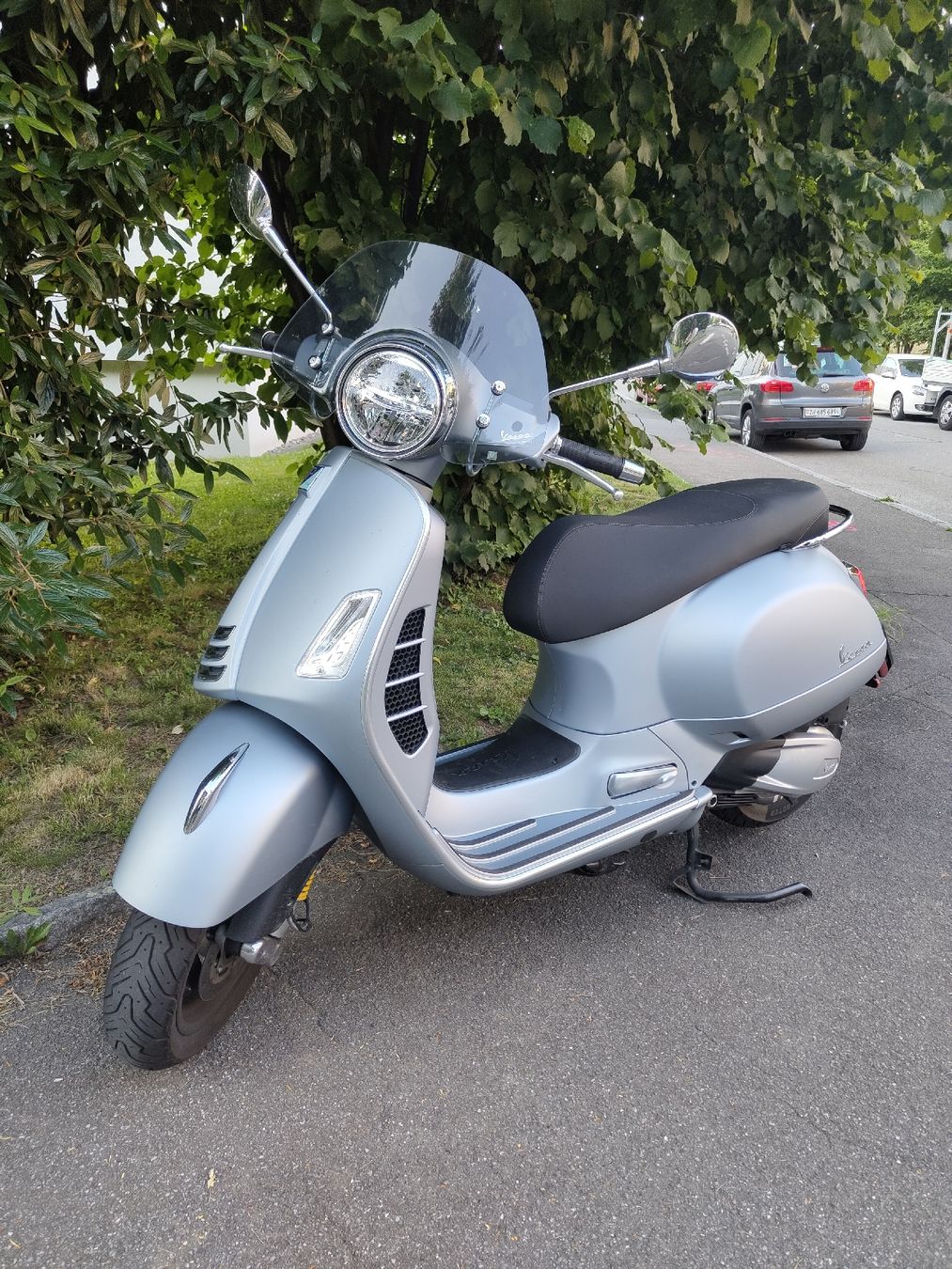 Vespa Scooter: Vespa GTS Supertech Silbermatt 300ccm – Usato da Zürich venduto da mor_r9mf