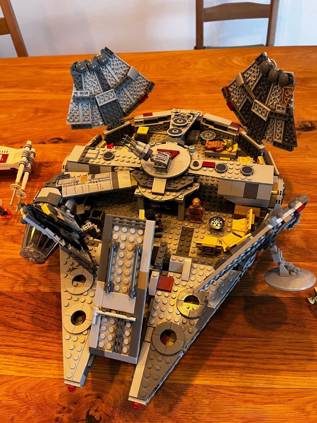 Lego Statuette: Lego Millenium Falcon + X-Wing + AT-AP Walker – Usato da St. Gallen venduto da Baao 2