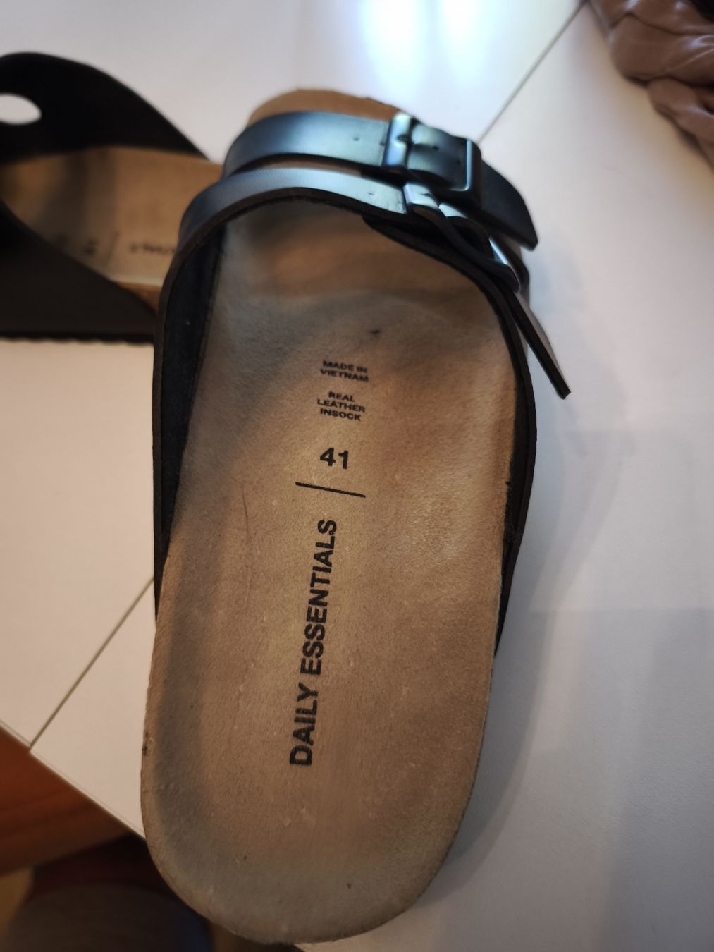 Scarpe da uomo: Daily Essentials Sandalen Grösse 41 – Nuovo (secondo la descrizione) da Effretikon venduto da donjuan105 3