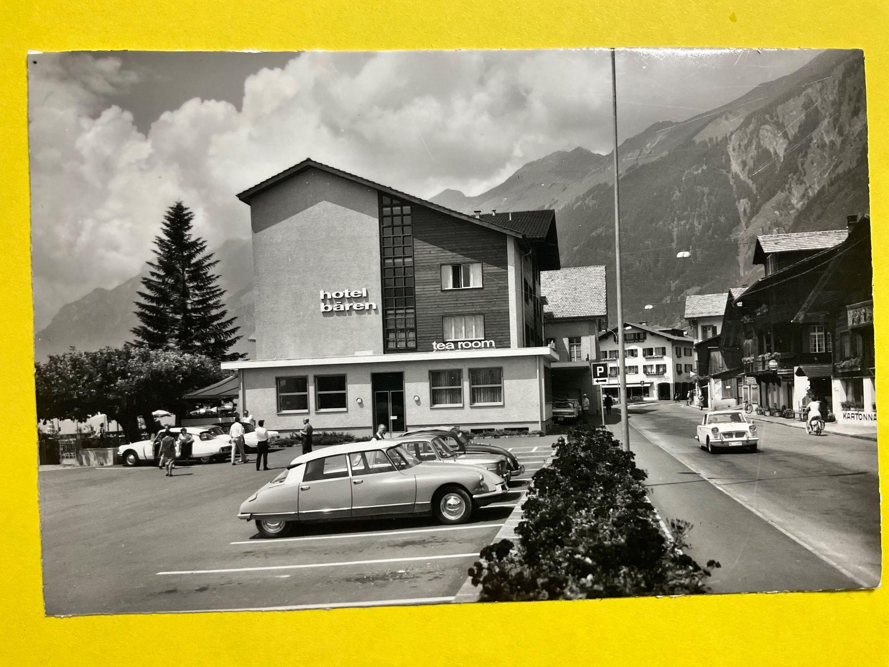 Cartes postales: AK Brienz, Hotel Bären, Oldtimer – D'occasion à Zürich par tol_b7c7