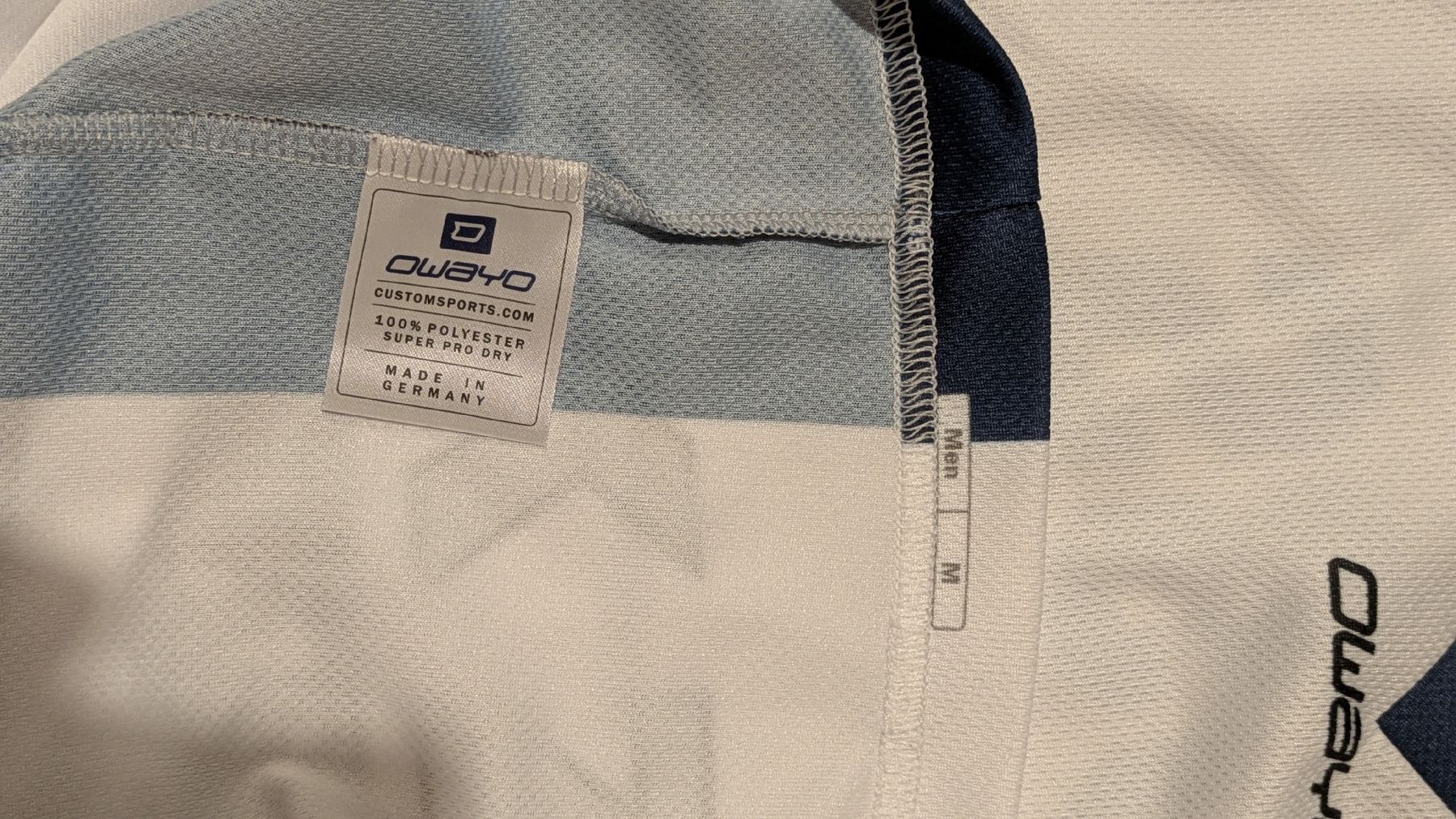 Canottiere & Pantaloni: OWAYO Basketball Jersey – Usato da Morgarten venduto da rra_jvw7 5