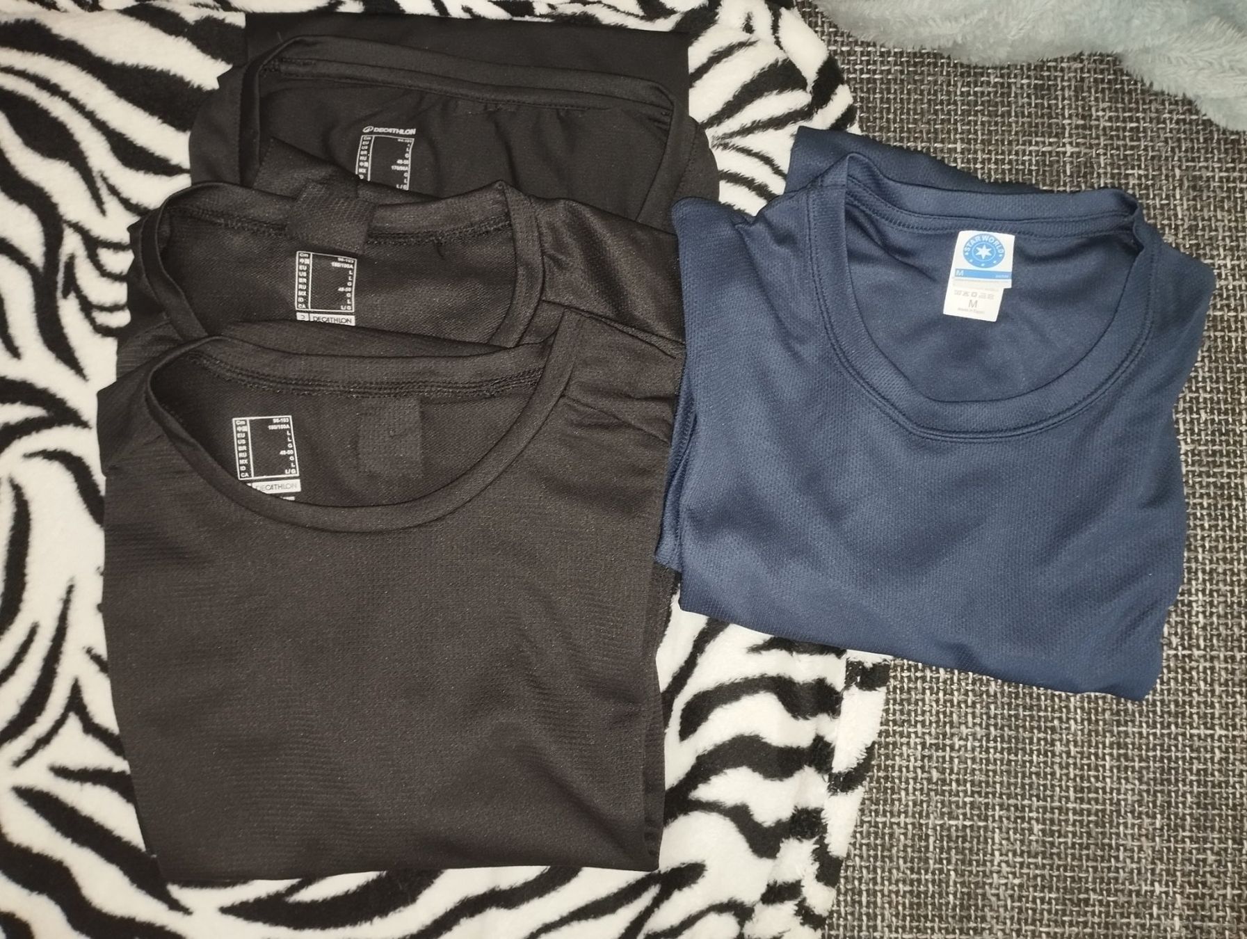 T-shirt: 4x Men tee-shirt - Short Sleeve - Size Medium 3L+1M – Usato da MONTHEY venduto da Tibobo