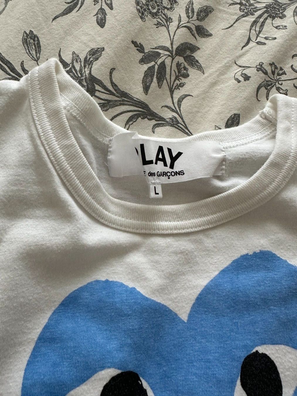 Comme Des Garcons T-shirt: T-Shirt CDG Play L – Usato da Lausanne venduto da PeixotoBruno 2