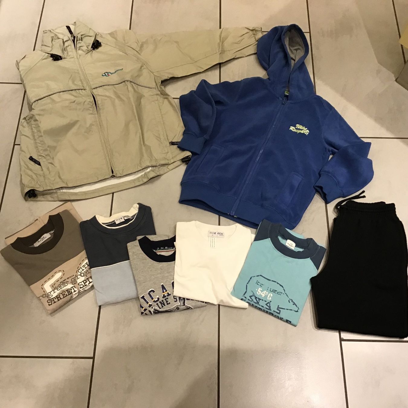 Lotti & Set di vestiti: Kleiderpaket   116/128 – Usato da Trimbach venduto da gregy69s