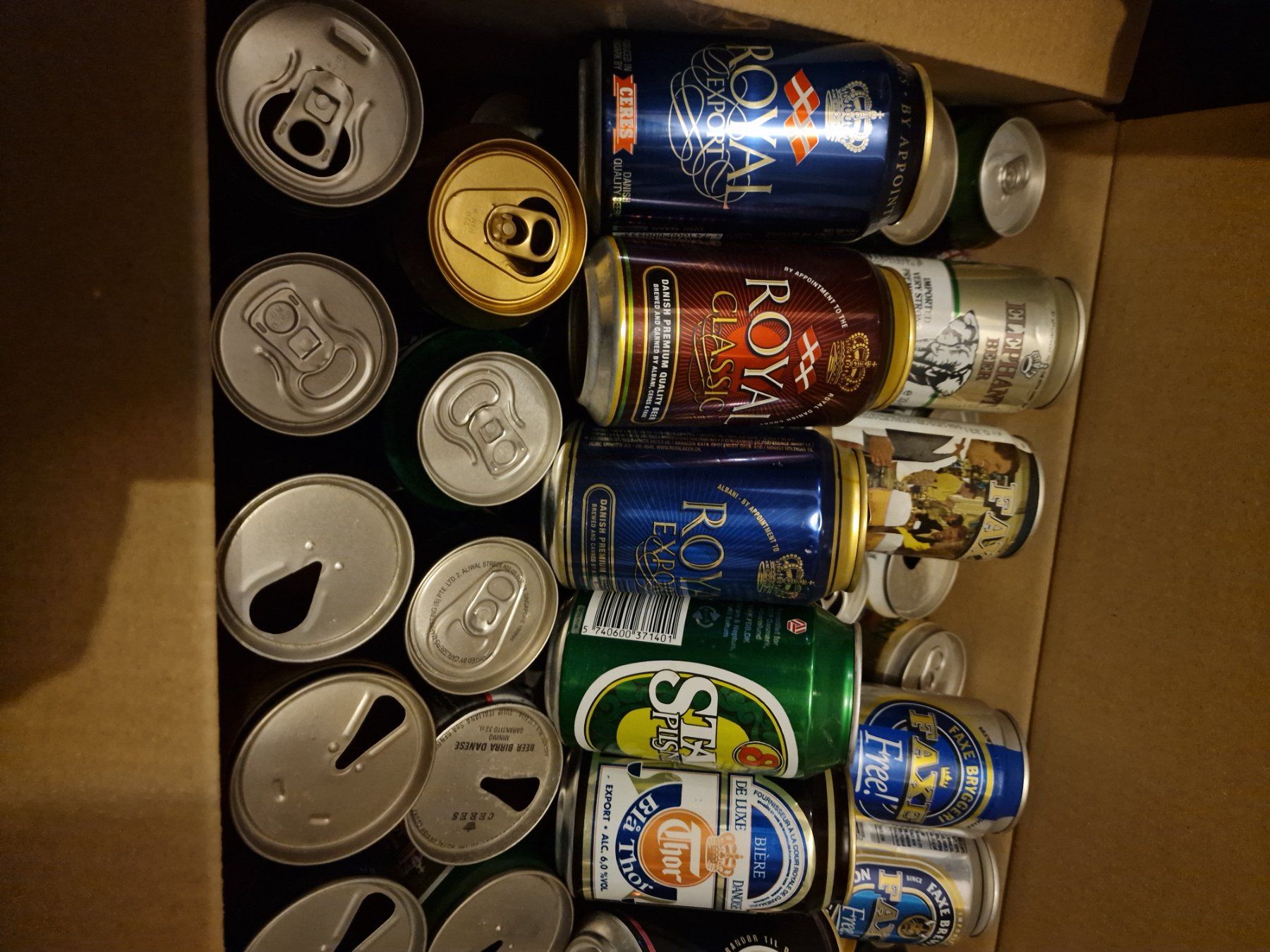 Bevande alcoliche: 156 canettes de bière 330-350ml – Usato da Delémont venduto da youhoucans 2