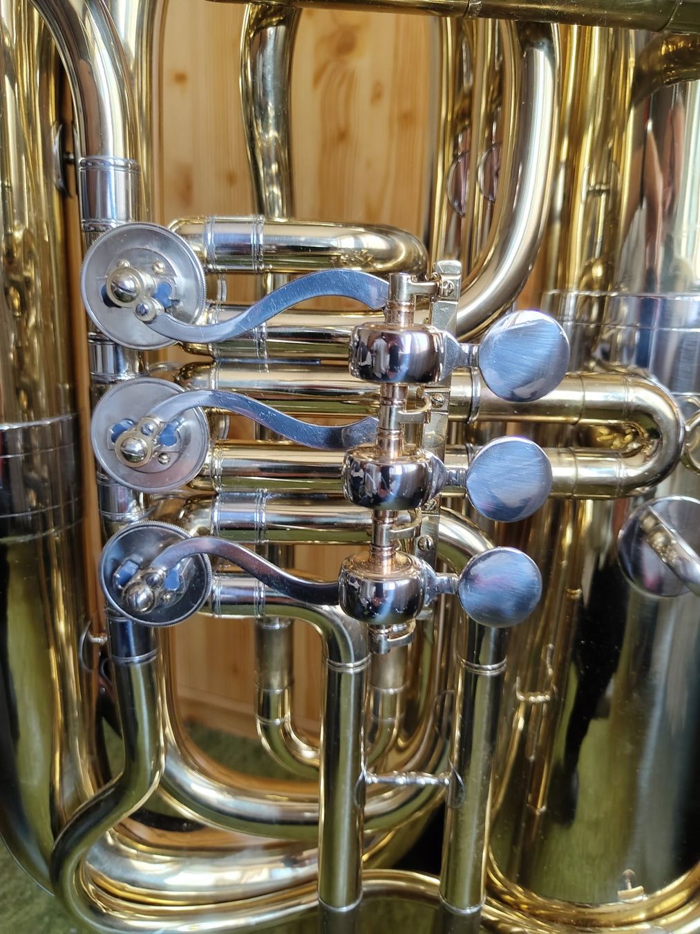 Strumenti musicali: B-Tuba – Usato da Basel venduto da Basler_bieter 2