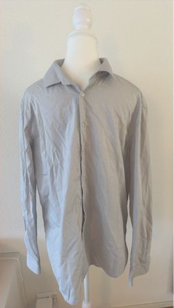Elegantes Herrenhemd, hellgrau, Grösse L/XL