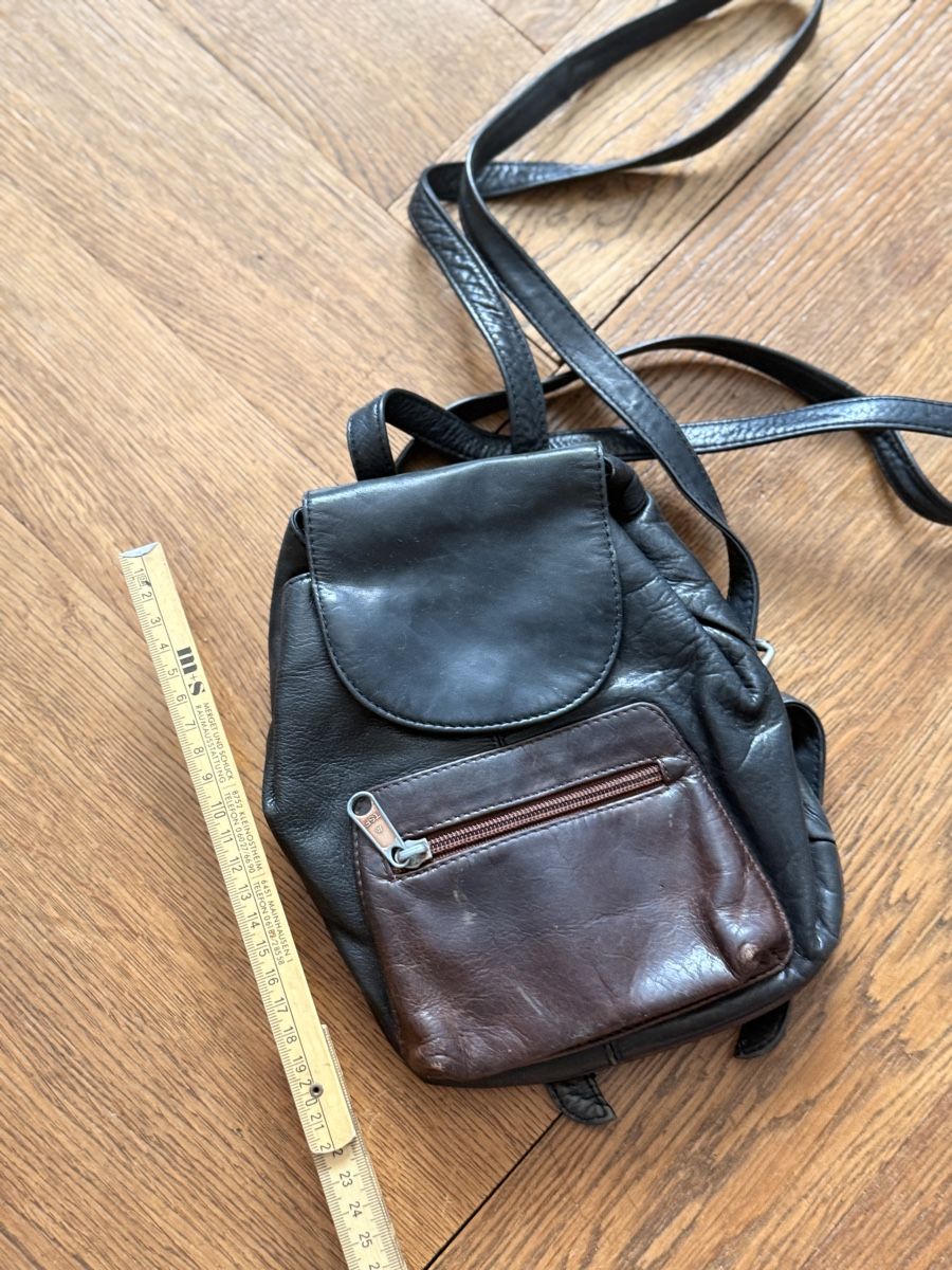 Rucksäcke: Echtleder Mini-Rucksack – Schwarz/Braun – Gebraucht aus Zürich von nakasch 1