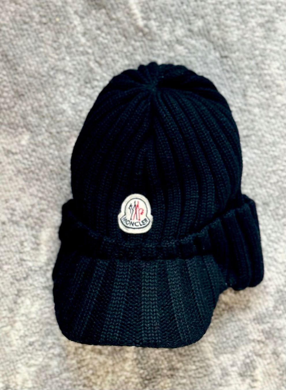 Moncler Copricapi, berretti & cappellini: Moncler  Wollmütze – Nuovo (secondo la descrizione) da Winkel venduto da .smiths.