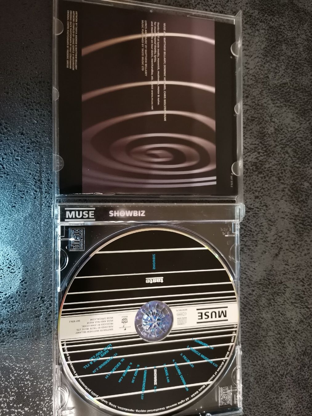 CD: CD MUSE Showbiz – Usato da Maules venduto da maco03 1