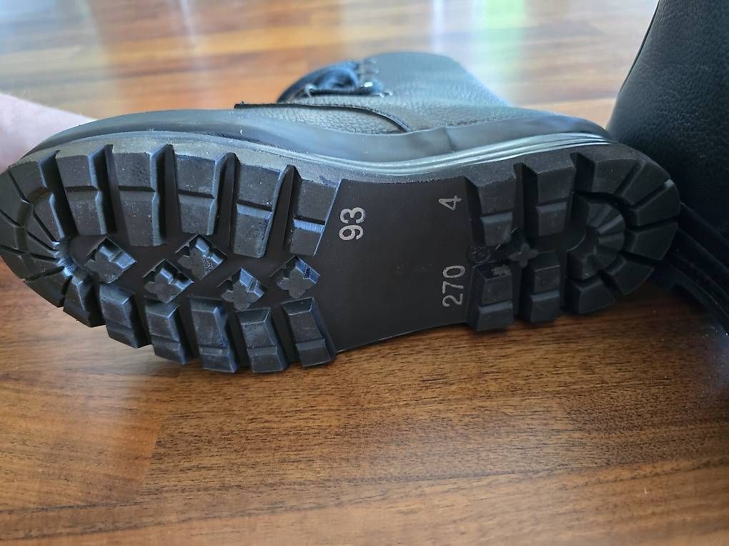 Scarpe da uomo: Schweizer Armeestiefel 42 – Usato da Diepoldsau venduto da Borgon 1