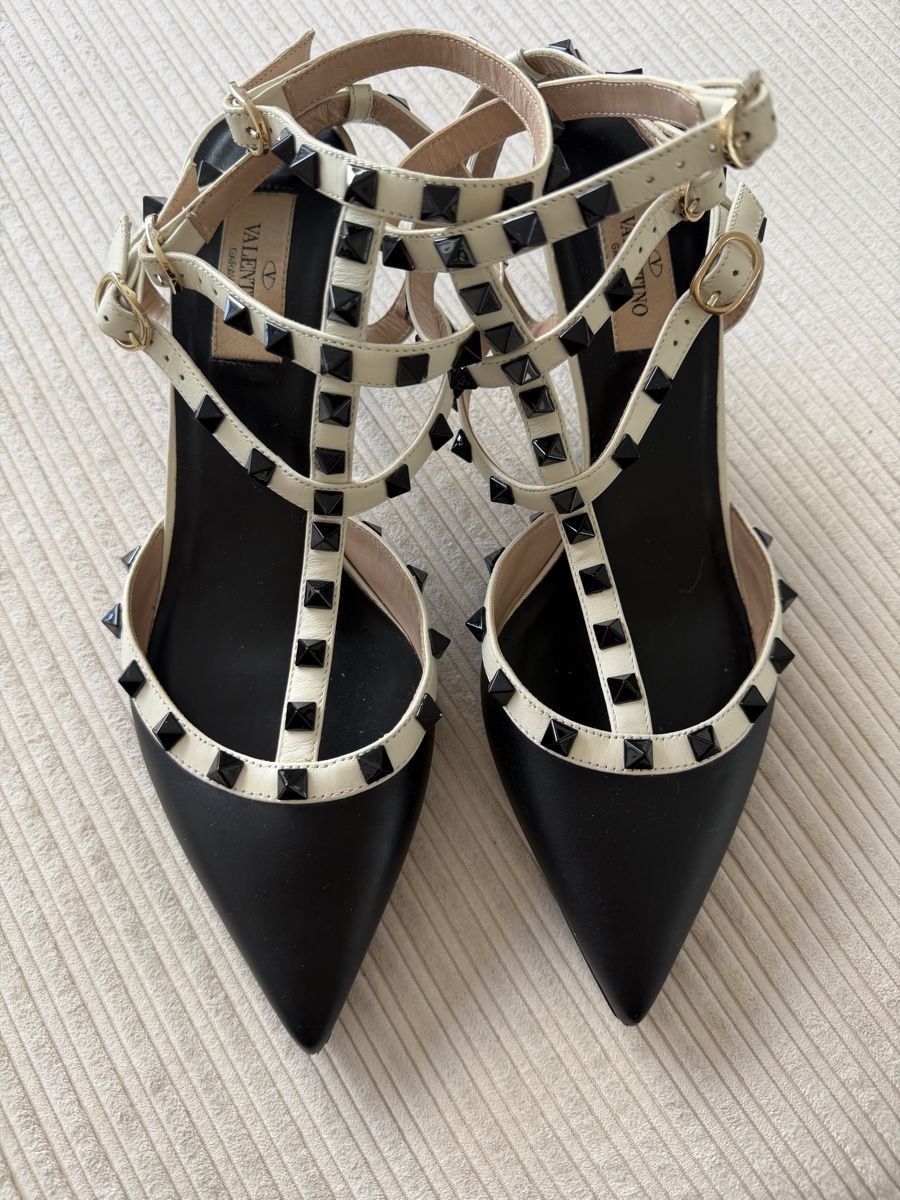 Valentino Chaussures femmes: Valentino Rockstud pumps  – D'occasion à Birmensdorf ZH par lakii338 1