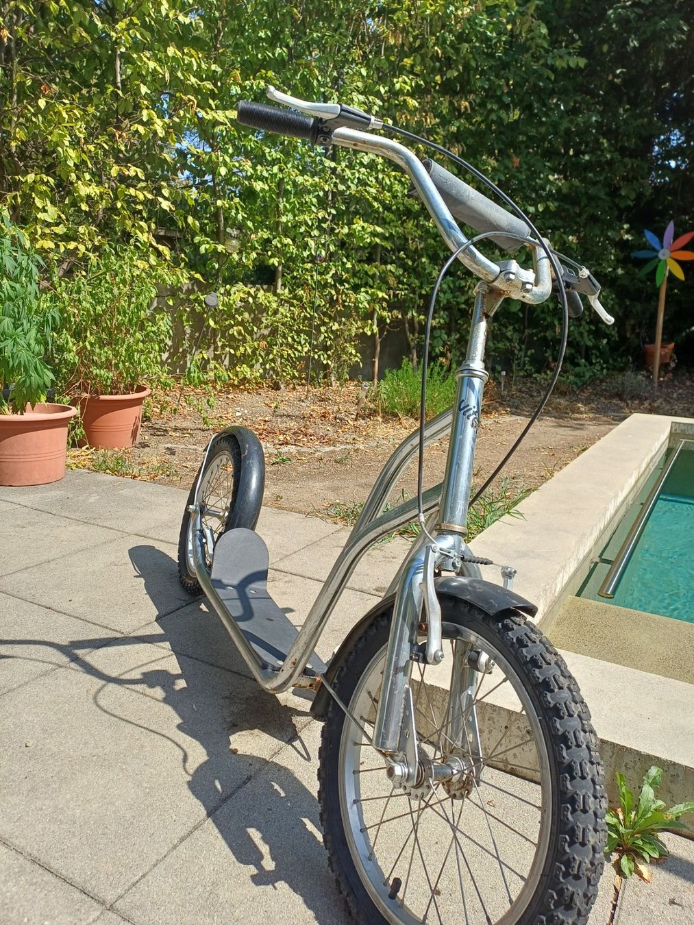 Véhicules pour enfants: Trotti 16 Zoll - Tret Roller – D'occasion à Bern par Sinceruss