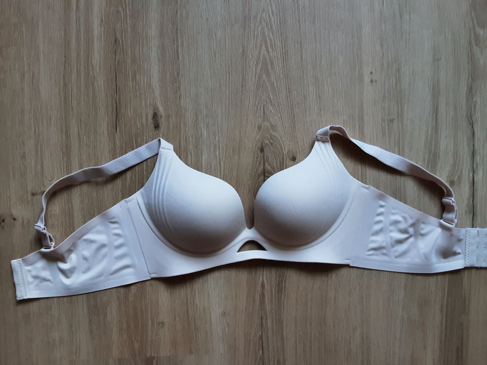 Sonstige Unterwäsche: Damen BH hellbraun Gr. 80A – Neu (gemäss Beschreibung) aus Altdorf UR von Brandli