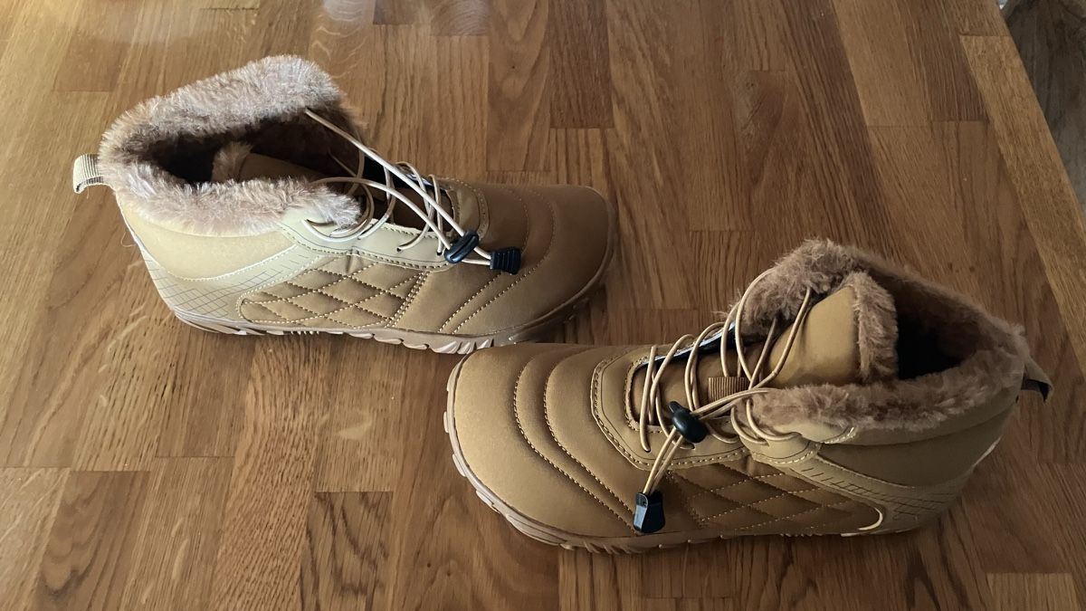 Scarpe da donna: Chaussures montantes d’hiver – Nuovo (secondo la descrizione) da Ovronnaz venduto da LesBidochons 2
