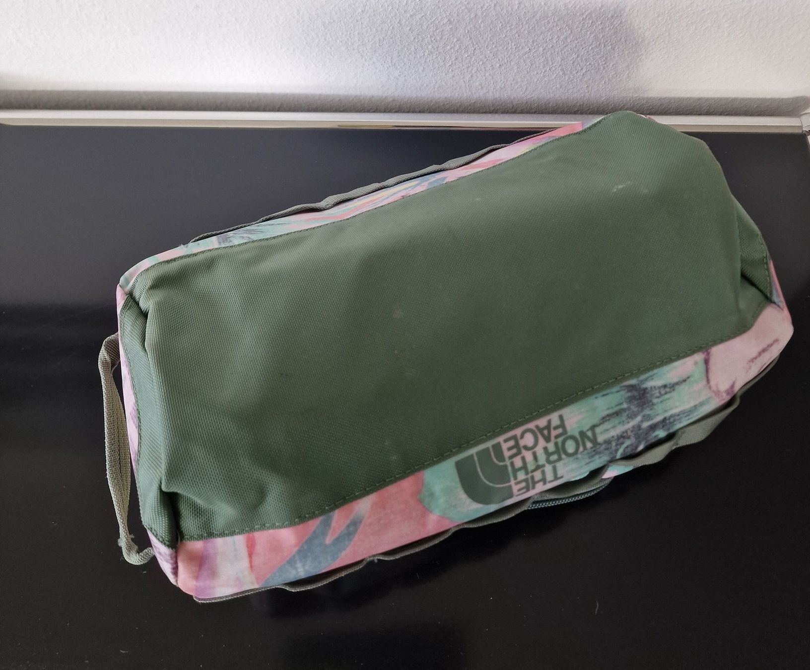 North Face Custodie per cosmetici: The North face-Necessaire – Usato da Aarau Rohr venduto da Ricardo09 2