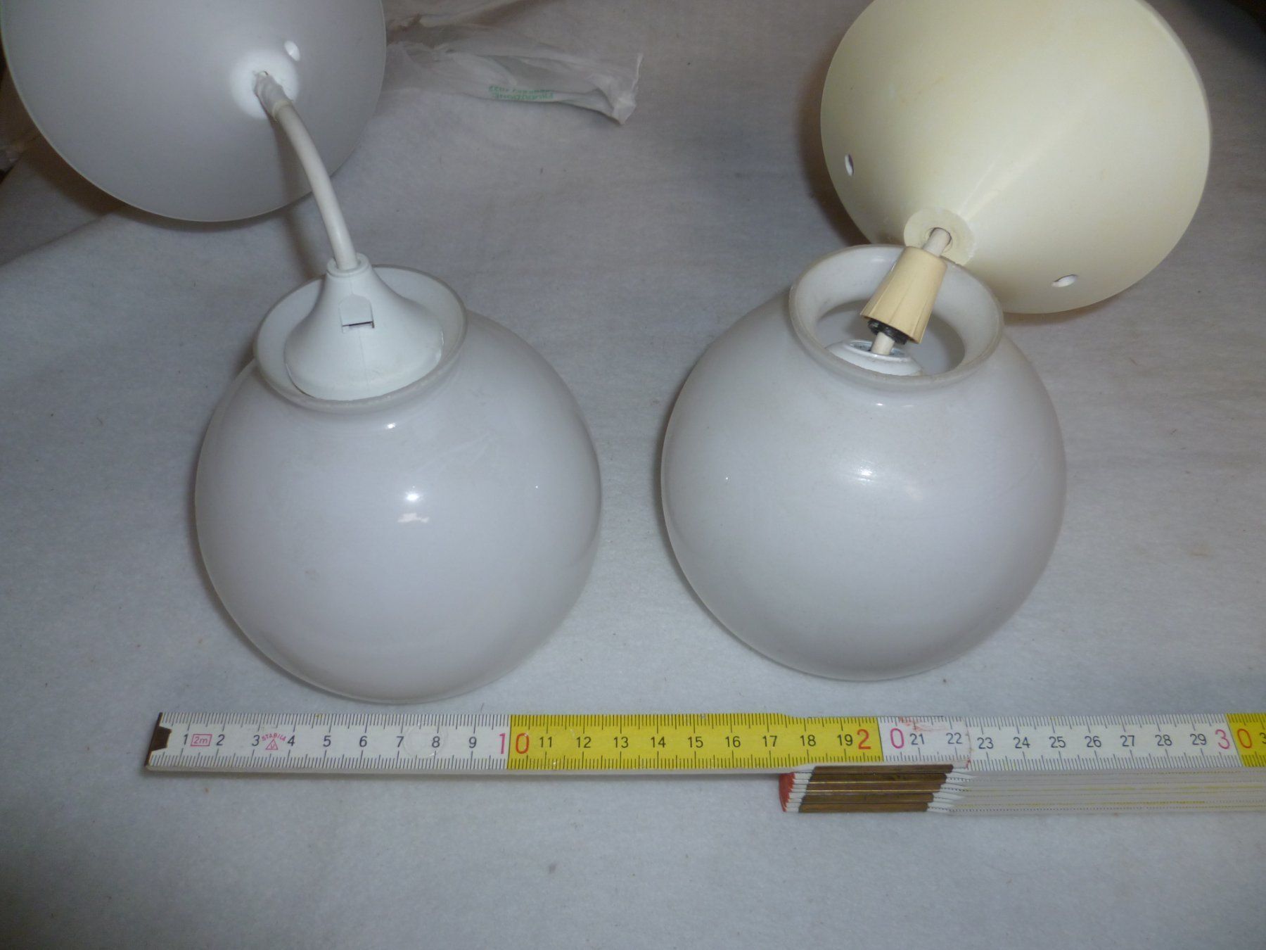 Lampadari & plafoniere: GLAS KUGEL DECKEN HÄNGELEUCHTE – Usato da Zeiningen venduto da elcanaja 1
